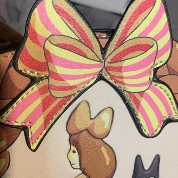 Studio Ghibli Her Universe Kiki's Delivery Service Bread Wreath Crossbody Bag - Picture 12 of 12